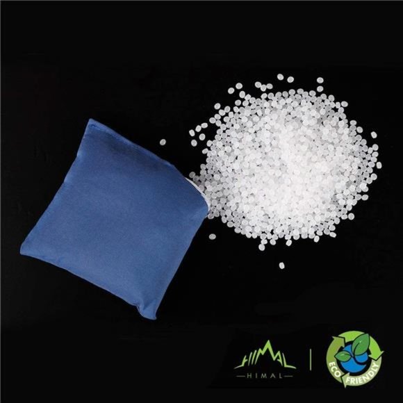 Collapsible Portable Corn Hole Boards with 8 Cornhole Bean Bags (3 x 2-feet) - Picture 4 of 6